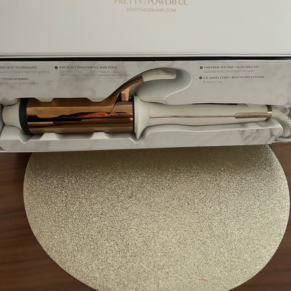 Kristin Ess 2’ curling iron - Picture 4 of 4